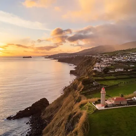 Casa vacanze Cerrado Da Eira, Vista Mar E Farol Ponta Garca