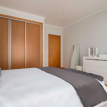 Cerrado Da Eira, Vista Mar E Farol Ponta Garca