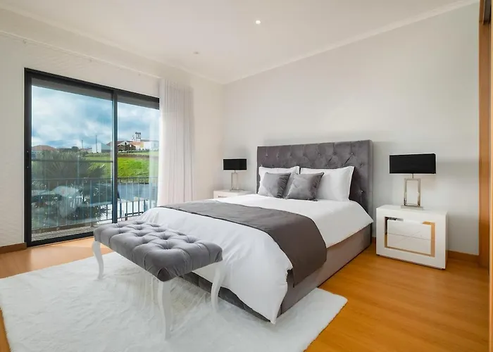 Holiday home Cerrado Da Eira, Vista Mar E Farol *