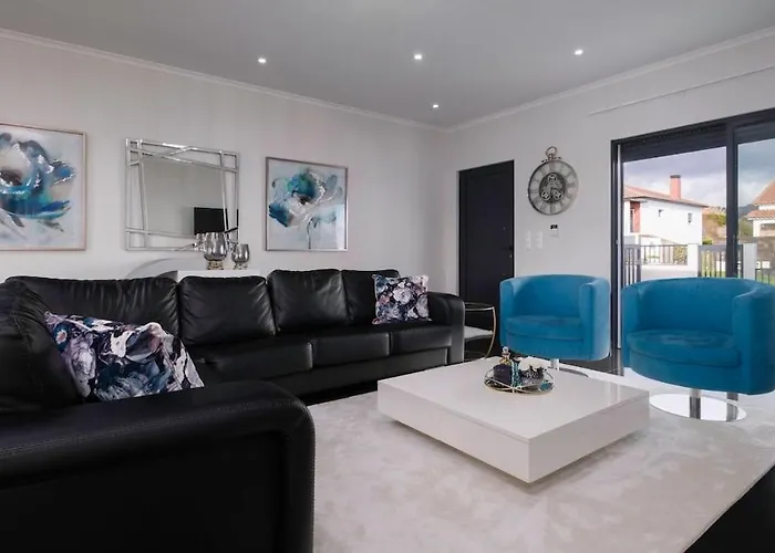 Cerrado Da Eira, Vista Mar E Farol * Ponta Garca